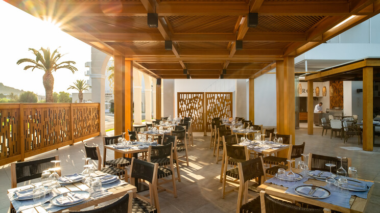 Mitsis Faliraki Beach Hotel & Spa